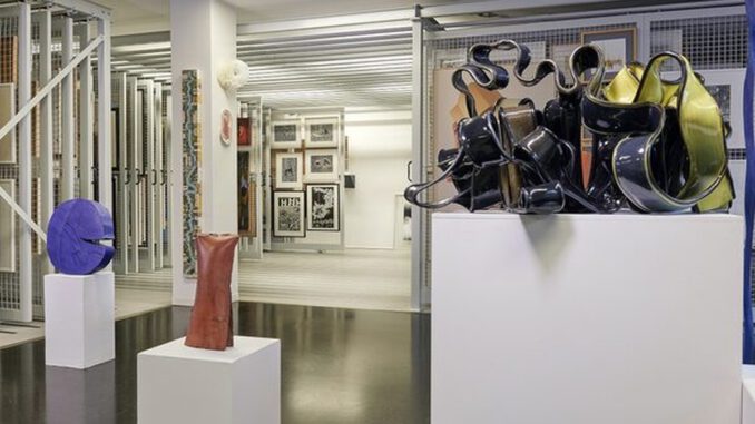 Artothek Wiesbaden stellt erste 500 Werke online und ermöglicht Reservierungen