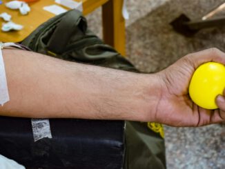 Blutspendenaktion im Rheingau Taunus Kreis: Erstspender werben und ein Paar Happy Socks erhalten