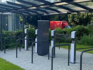 Überdachte Fahrradstation am Elsässer Platz erweitert Mobilitätsangebot in Wiesbaden