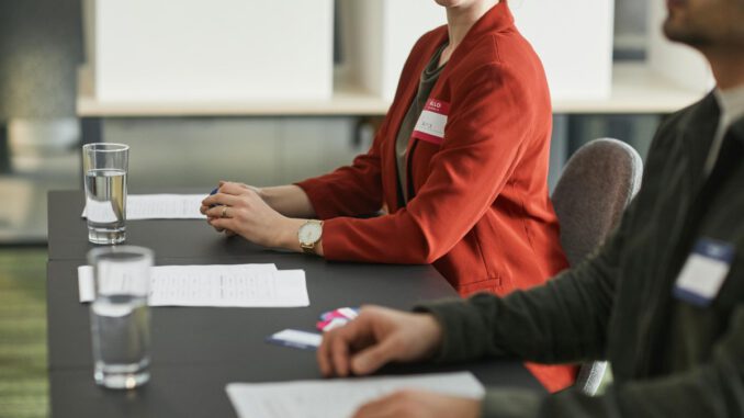 Wahlausschuss prüft Zulassung der Listen für Wiesbadens Kommunalwahl am 15. März Wahlausschuss prüft Zulassung der Listen für Wiesbadens Kommunalwahl am 15. März