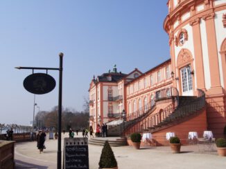 Wein und Musik im Schloss Biebrich: Fête Terroir lädt zu Verkostungen und Proben ein