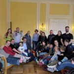 Wiesbaden lädt zum Mitmachen ein: Bunte Socken als Zeichen für Inklusion am Welt Down Syndrom Tag